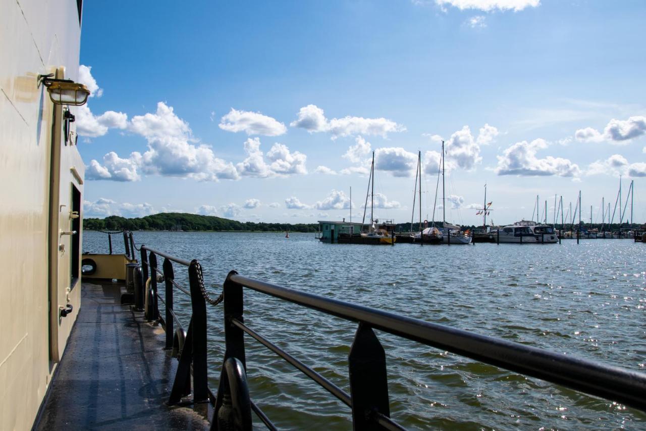 Island-Dreams Hausboot Cecilie Apartment Schleswig Exterior photo